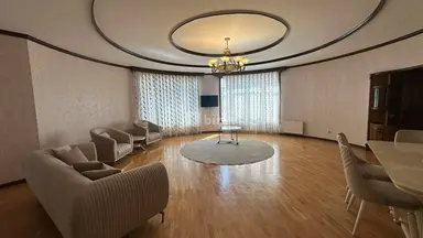 5 otaqlı mənzil, Nəsimi rayonu, 28 May m.