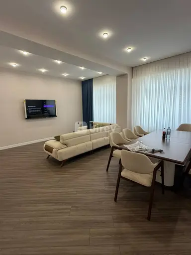 3 otaqlı mənzil, Ağ şəhər q.
