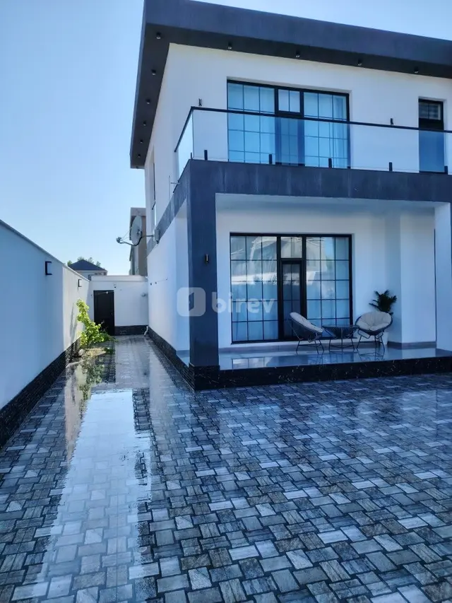 6 otaqlı həyət evi, Bilgəh q.