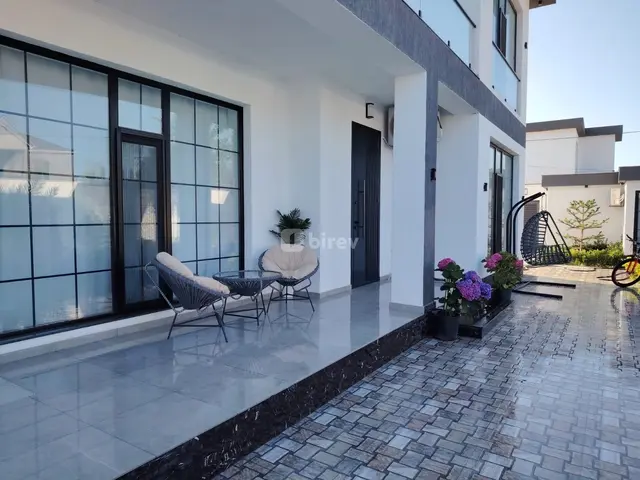6 otaqlı həyət evi, Bilgəh q.