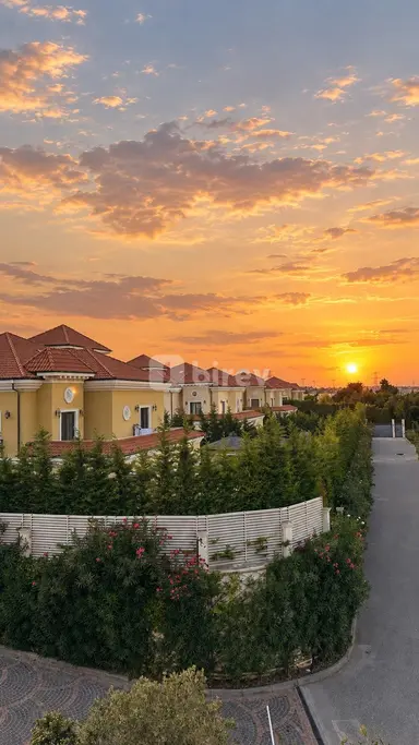 7 otaqlı həyət evi, Buzovna q.