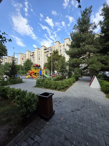 3 otaqlı mənzil, Bakıxanov q.