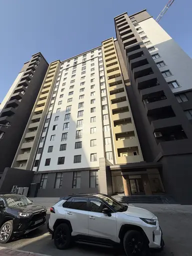 2 otaqlı mənzil, Ağ şəhər q.