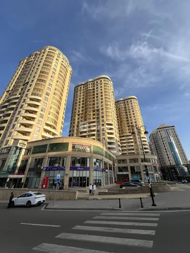 3 otaqlı mənzil, Yasamal q.