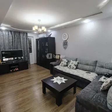 3 otaqlı mənzil, 8-ci kilometr q.