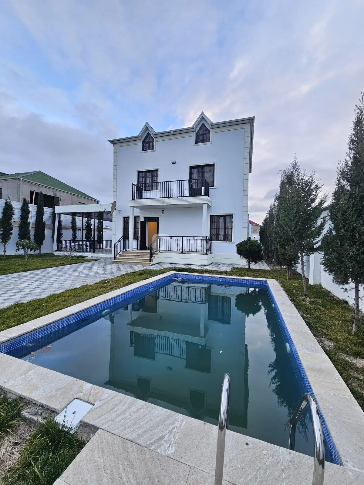 5 otaqlı həyət evi, Şüvəlan q., Şüvəlan qəs, Xəzər rayonu — şəkil 1