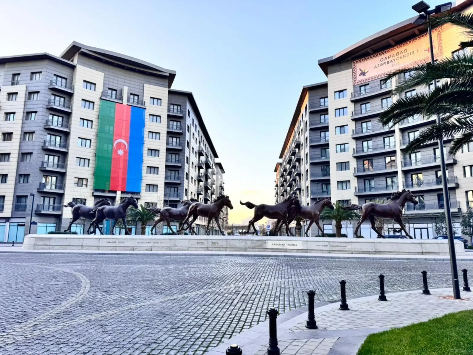 Obyekt, Ağ şəhər q., Qarabağ Atları meydanı, Xətai rayonu — şəkil 2