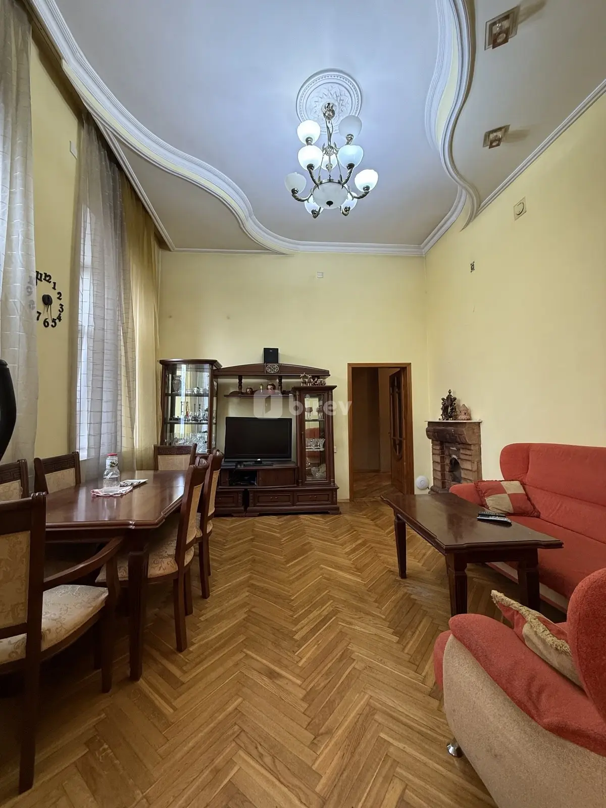 4 otaqlı mənzil, Səbail rayonu, R.Rza küçəsi., Bakı şəhəri — şəkil 2