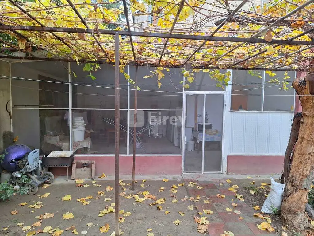 6 otaqlı həyət evi, Nərimanov rayonu, Teymur Əliyev küç., Bakı şəhəri — şəkil 1