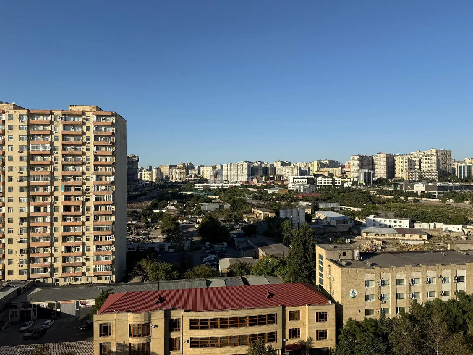 3 otaqlı mənzil, Nəsimi rayonu, Ceyhun Səlimov k. 16, Bakı şəhəri — şəkil 1