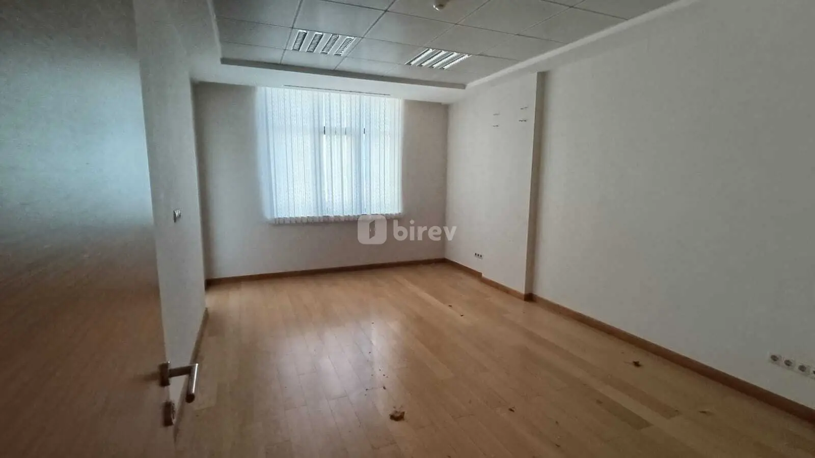 Obyekt, Yasamal rayonu, İzmir küçəsi, Bakı şəhəri — şəkil 5