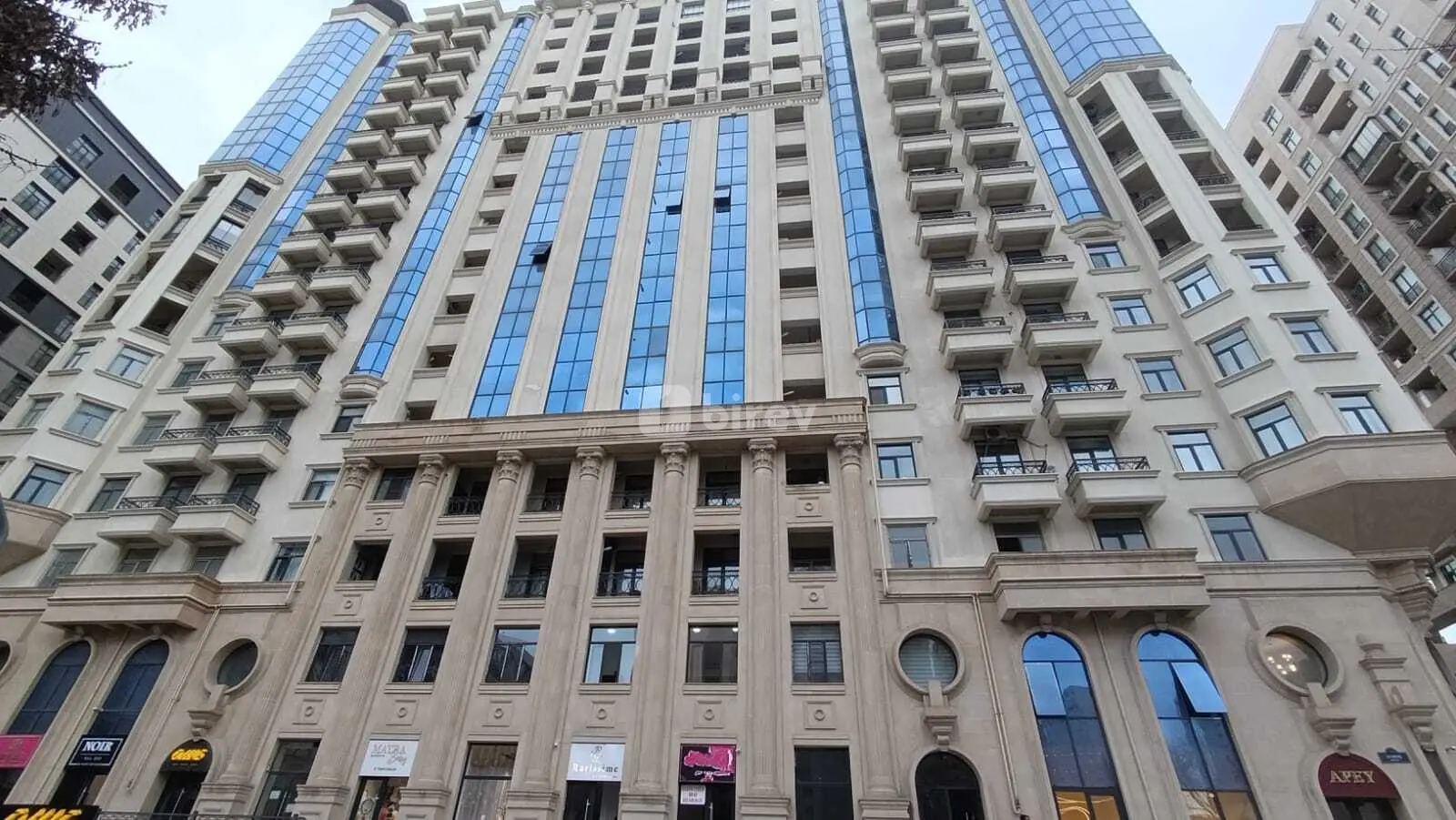 4 otaqlı mənzil, Nəsimi rayonu, Azadlıq prospekti, Bakı şəhəri — şəkil 1