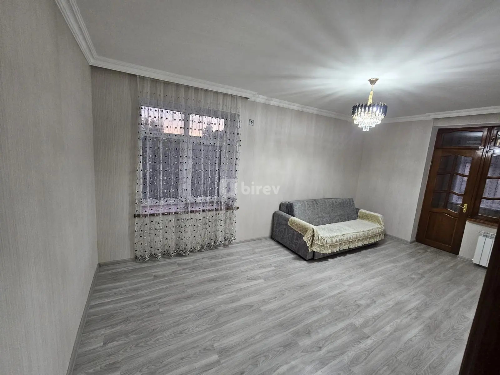 2 otaqlı mənzil, 8-ci kilometr q., Cəmşid Naxçıvanski küç., 70., Nizami rayonu — şəkil 1