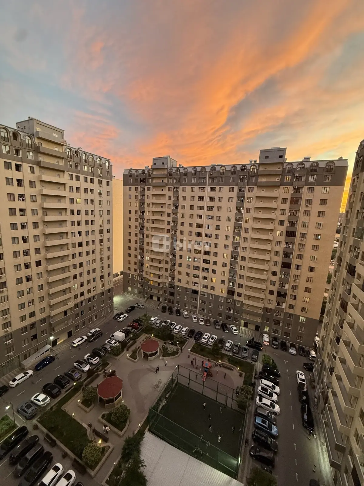 3 otaqlı mənzil, Nizami rayonu, Özbəkistan küçəsi 9, Bakı şəhəri — şəkil 1