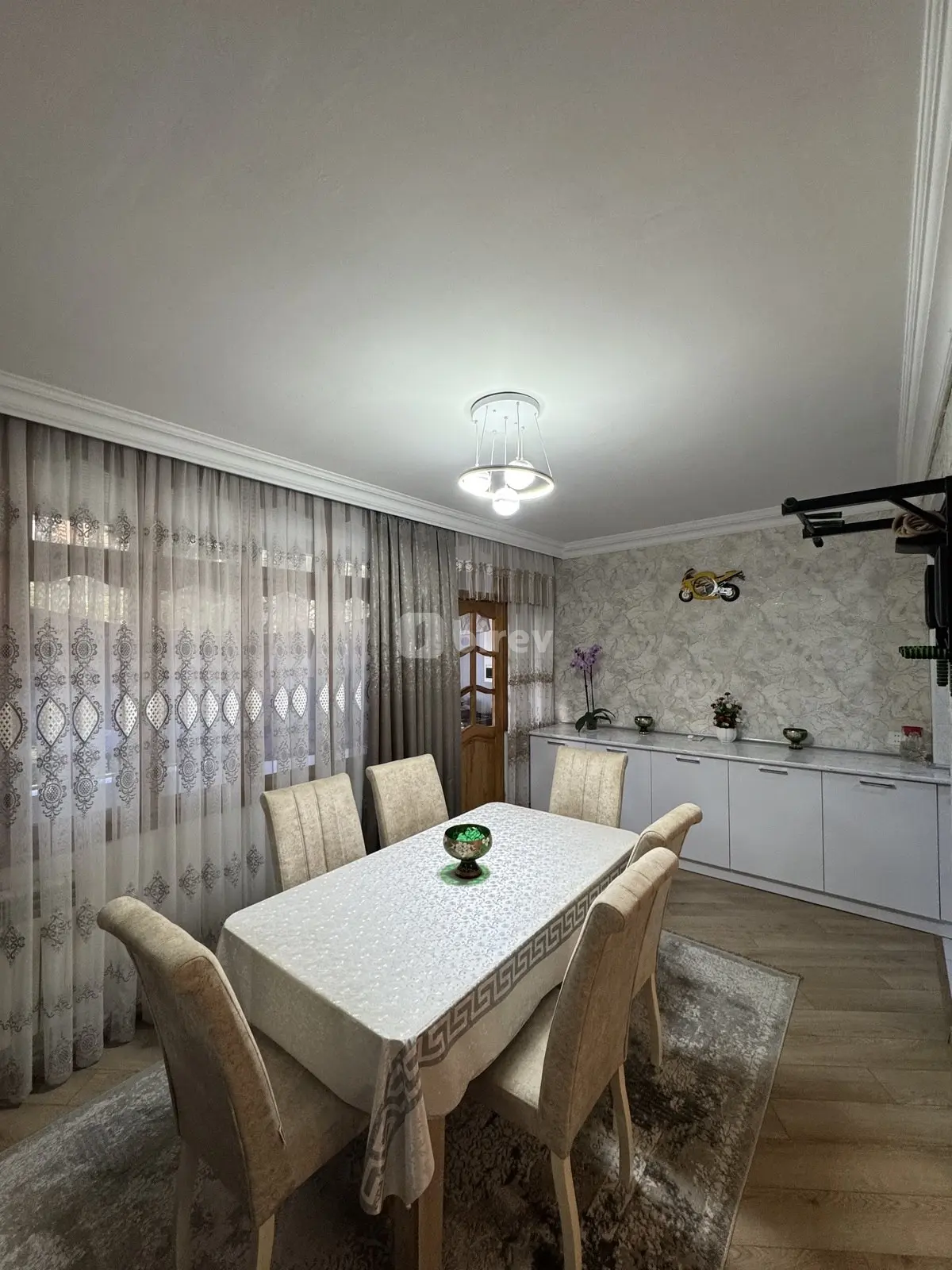 4 otaqlı mənzil, 8-ci mikrorayon, Atatürk pr ., Binəqədi rayonu — şəkil 2