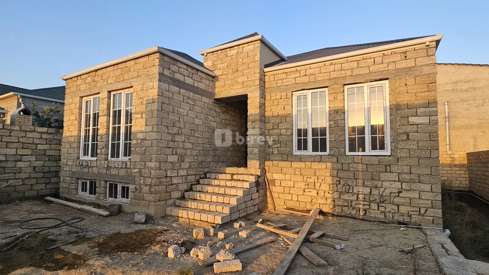 8 otaqlı həyət evi, Dədə Qorqud q., Suraxanı-Zığ şossesi, Suraxanı rayonu — şəkil 2