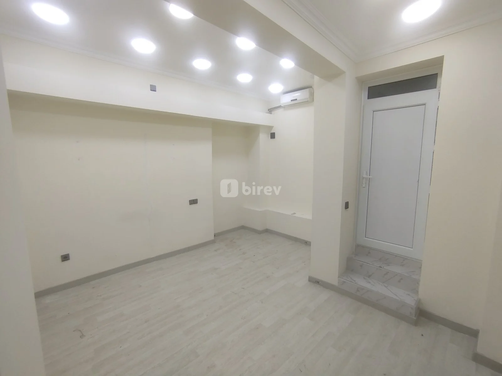 Ofis, Nəsimi rayonu, Azadlıq prospekti, Bakı şəhəri — şəkil 1