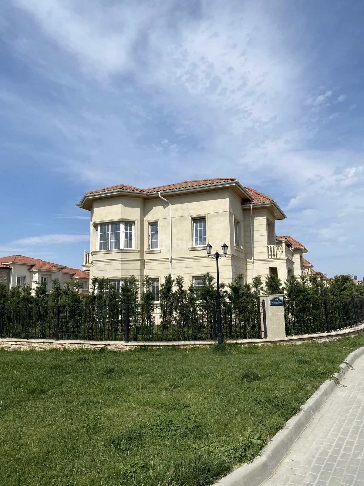 7 otaqlı həyət evi, Nardaran q., Sea Breeze Resort., Sabunçu rayonu — şəkil 1