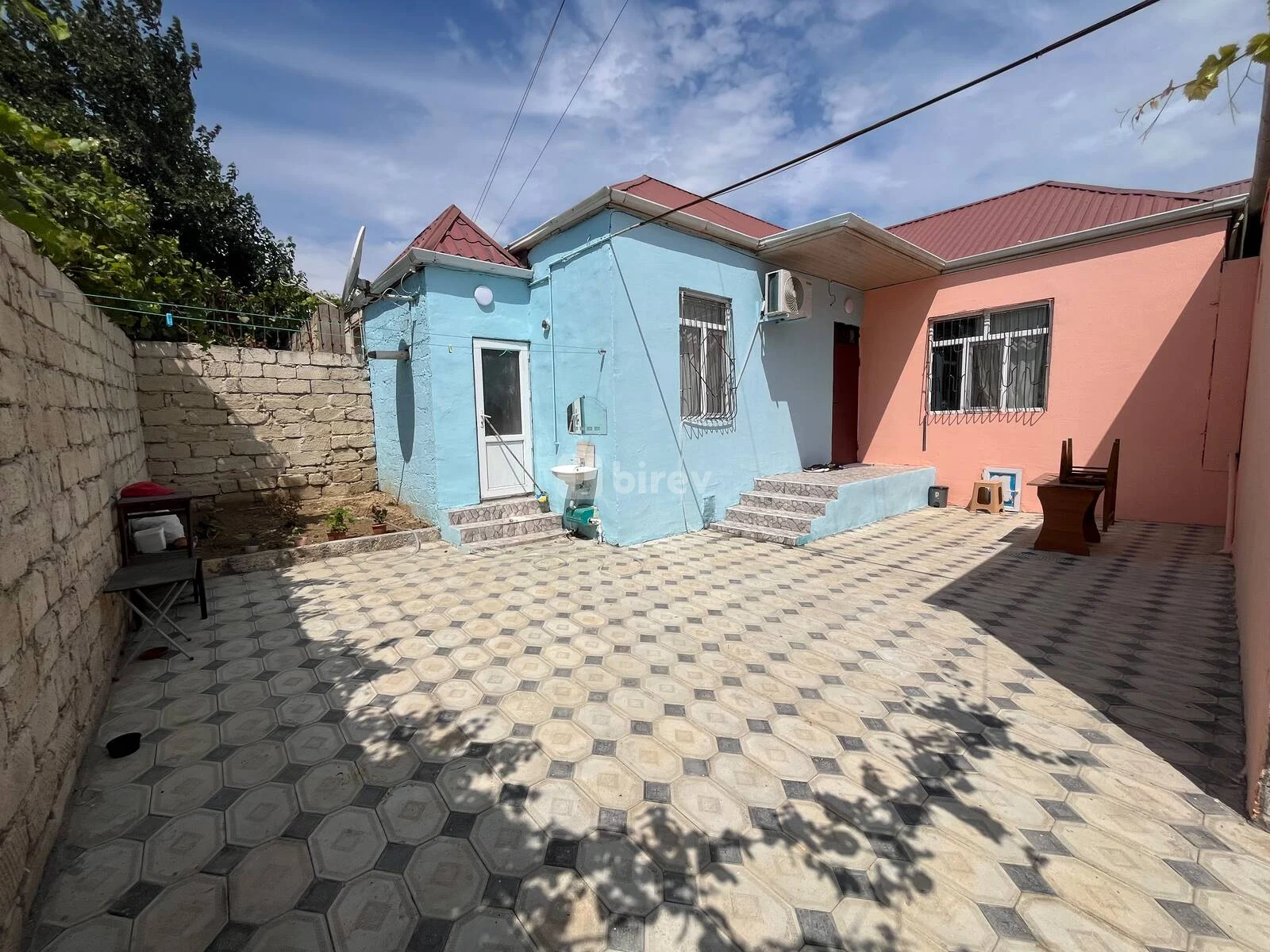 3 otaqlı həyət evi, Biləcəri q., Bəyaz küçəsi, Binəqədi rayonu — şəkil 1