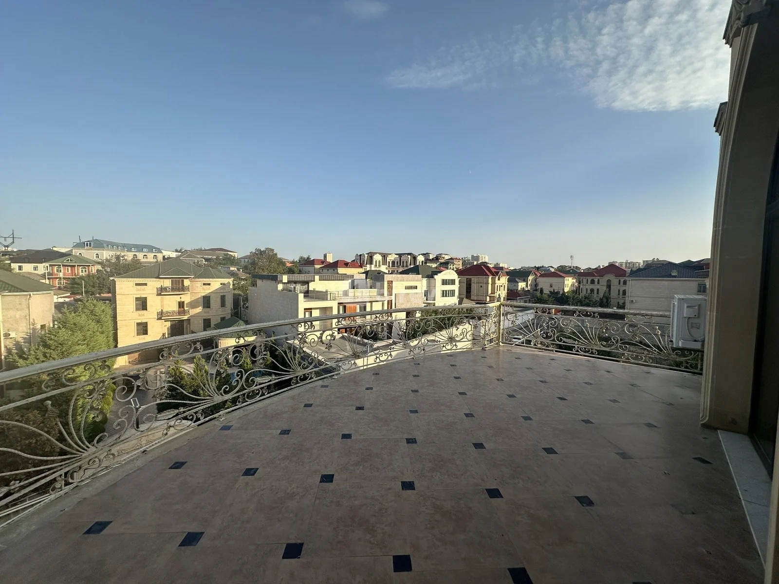 8 otaqlı həyət evi, 6-cı mikrorayon, Sirab k., Binəqədi rayonu — şəkil 8