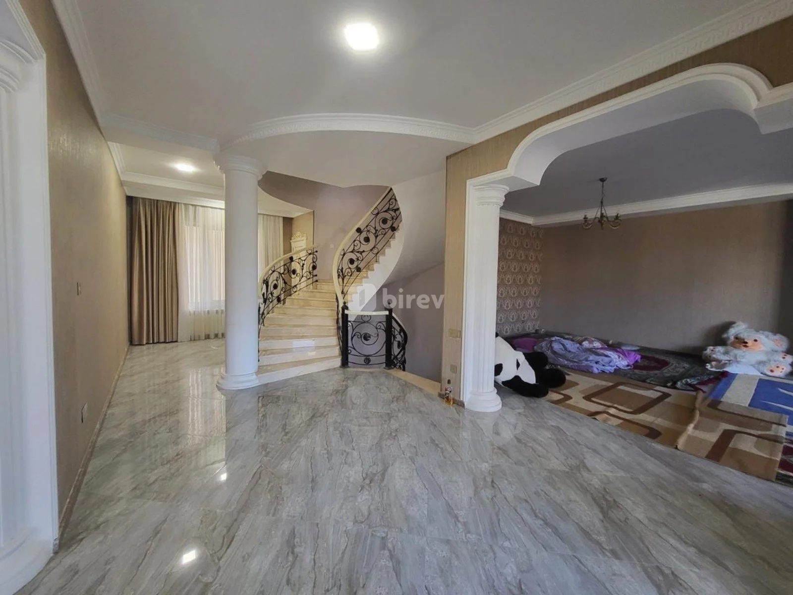 8 otaqlı həyət evi, 6-cı mikrorayon, Sirab k., Binəqədi rayonu — şəkil 12