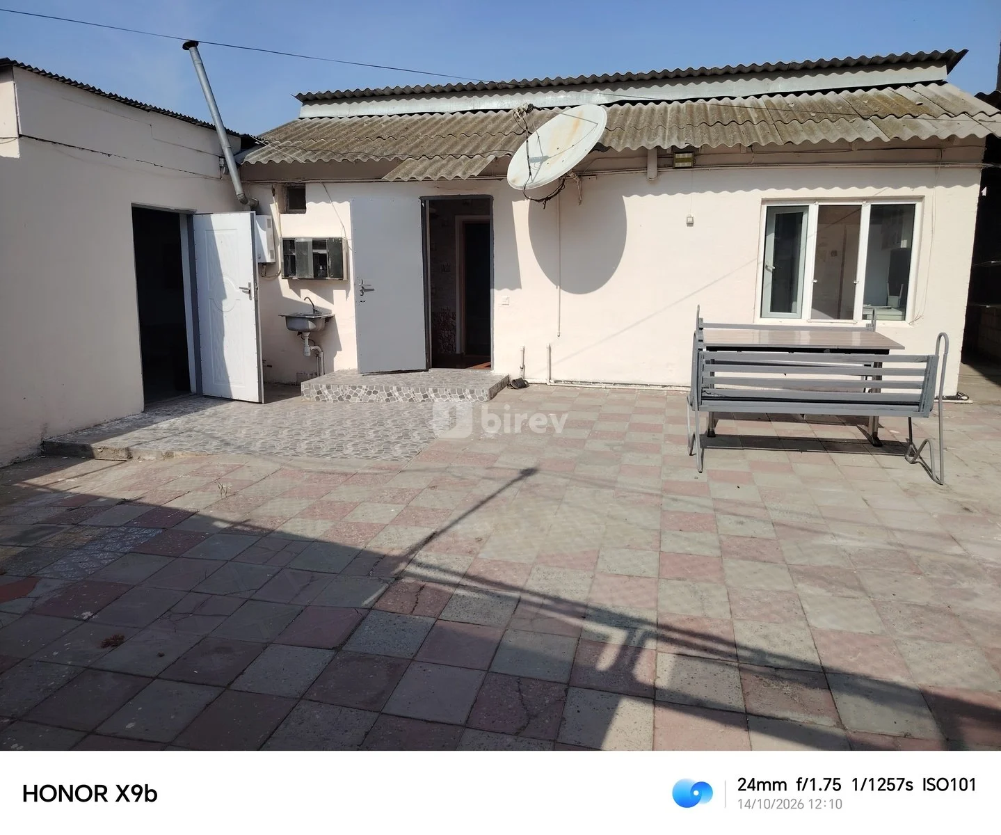 3 otaqlı həyət evi, Ağ şəhər q., Mikayıl Müşfiq küç., 4., Xətai rayonu — şəkil 1