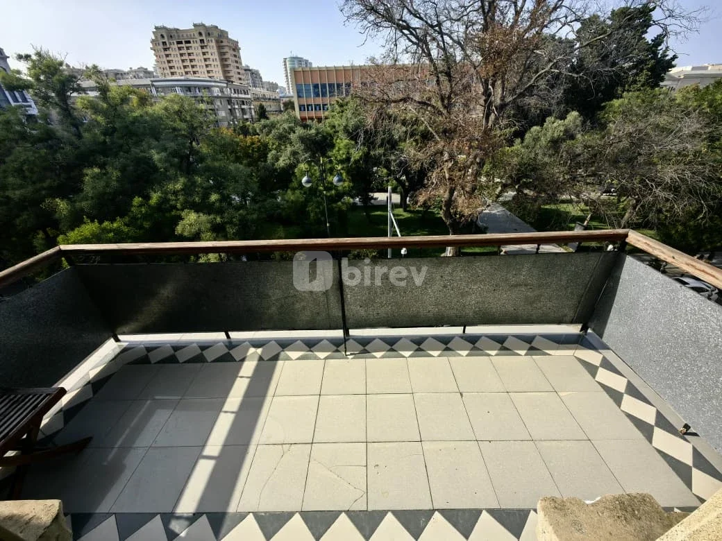 5 otaqlı mənzil, Nəsimi rayonu, Bülbül prospekti, Bakı şəhəri — şəkil 22