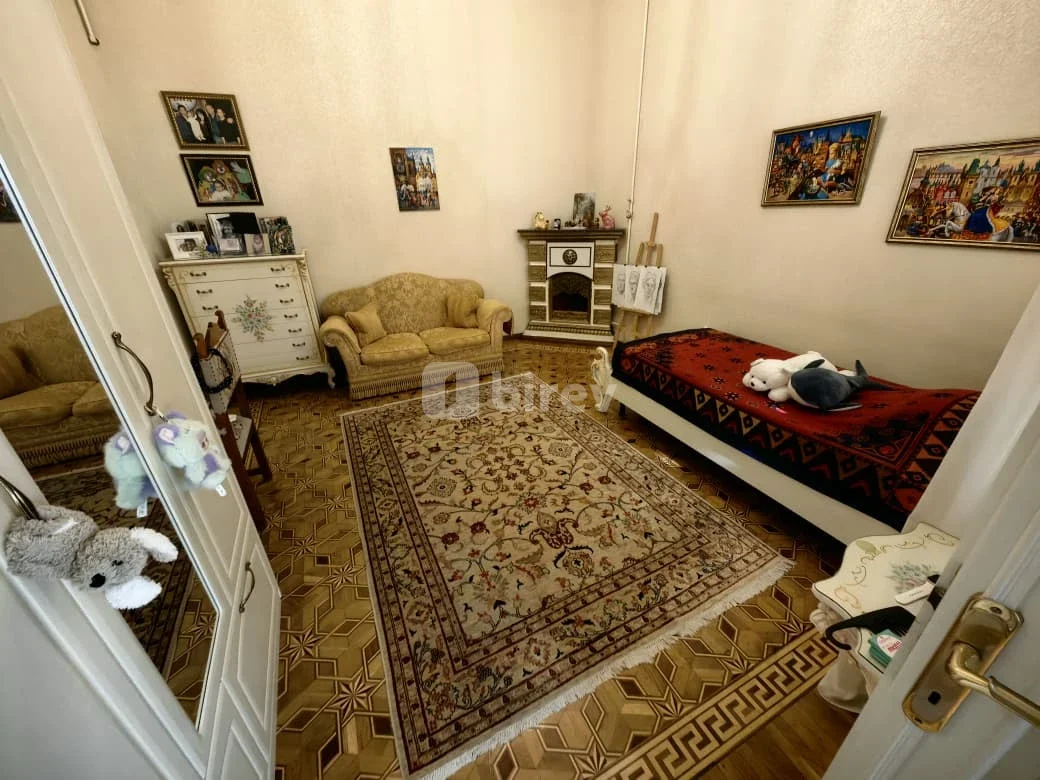 5 otaqlı mənzil, Nəsimi rayonu, Bülbül prospekti, Bakı şəhəri — şəkil 27