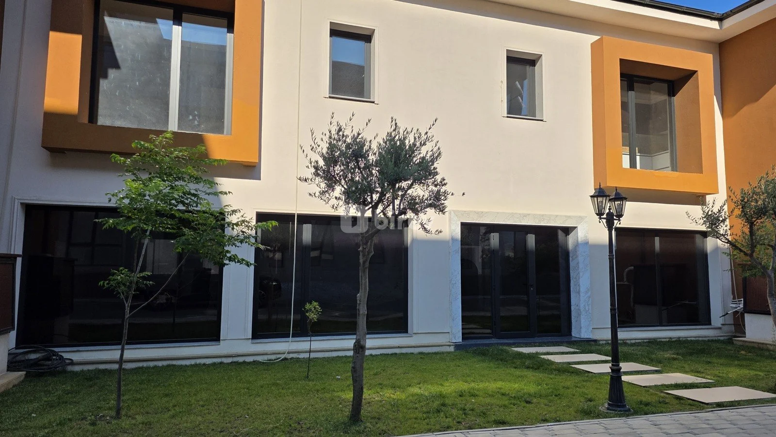 4 otaqlı həyət evi, Yasamal rayonu, Kənar dairəvi yol 10, Bakı şəhəri — şəkil 1