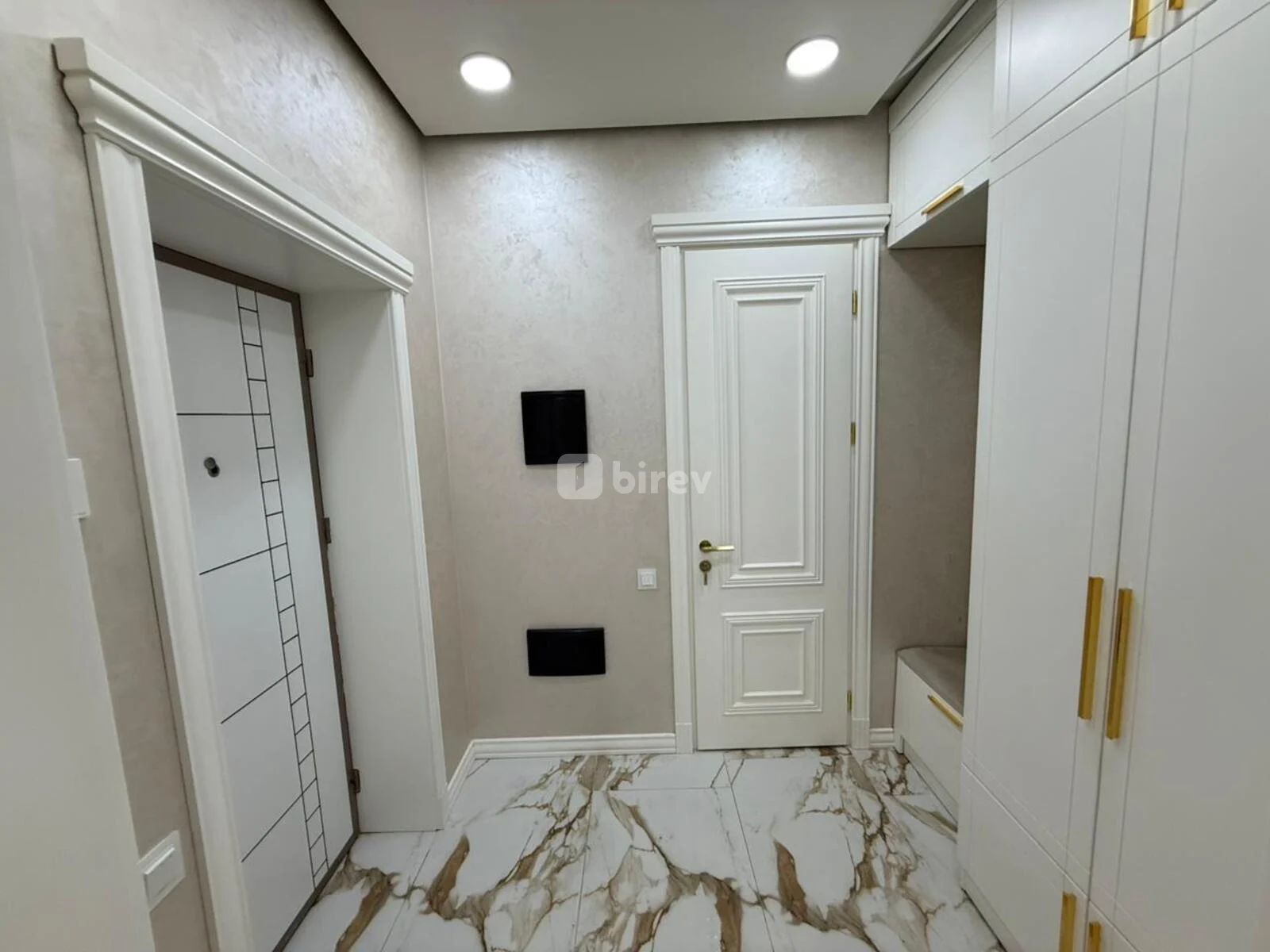 4 otaqlı mənzil, Yasamal rayonu, Grand Hayat yaşayış kompleksi, Bakı şəhəri — şəkil 11