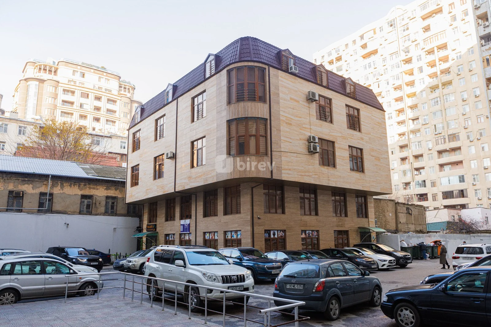 Obyekt, Yasamal q., Məhəmməd Naxçıvani küçəsi 15, Yasamal rayonu — şəkil 1
