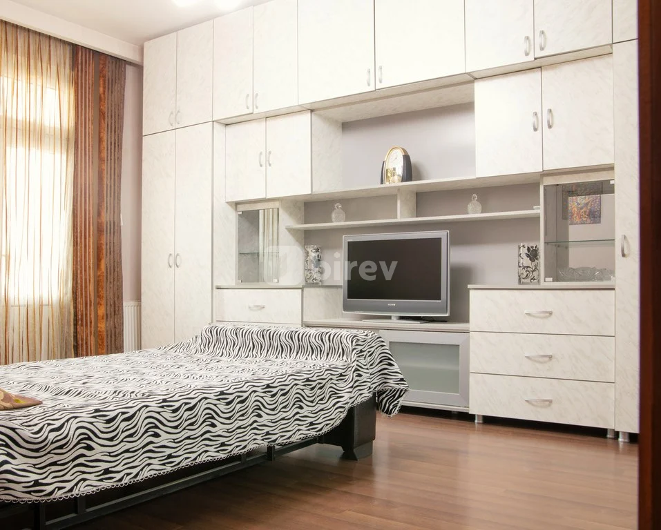 3 otaqlı mənzil, Nəsimi rayonu, 118 Nizami Street, Bakı şəhəri — şəkil 1