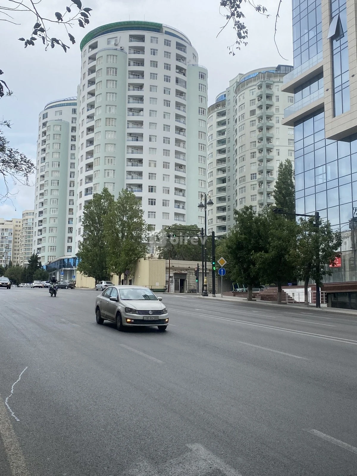 4 otaqlı mənzil, Kubinka q., S.Vurğun küçəsi, Nəsimi rayonu — şəkil 1