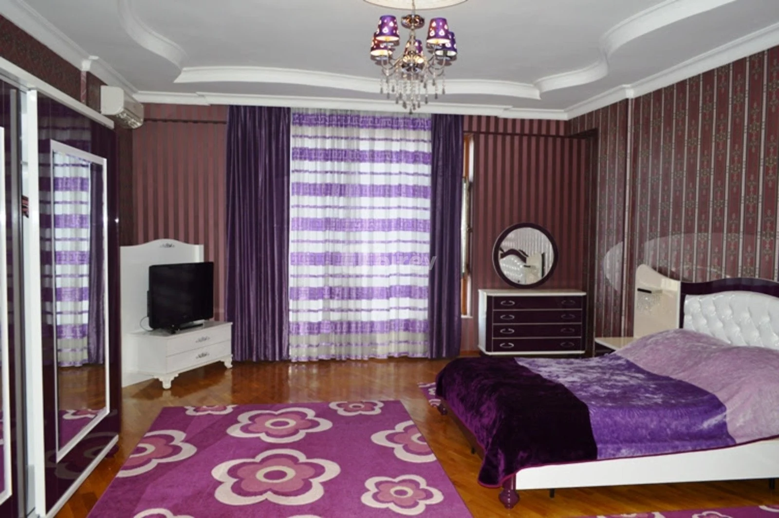 4 otaqlı mənzil, Yasamal rayonu, Həsən bəy Zərdabi prospekti, Bakı şəhəri — şəkil 1