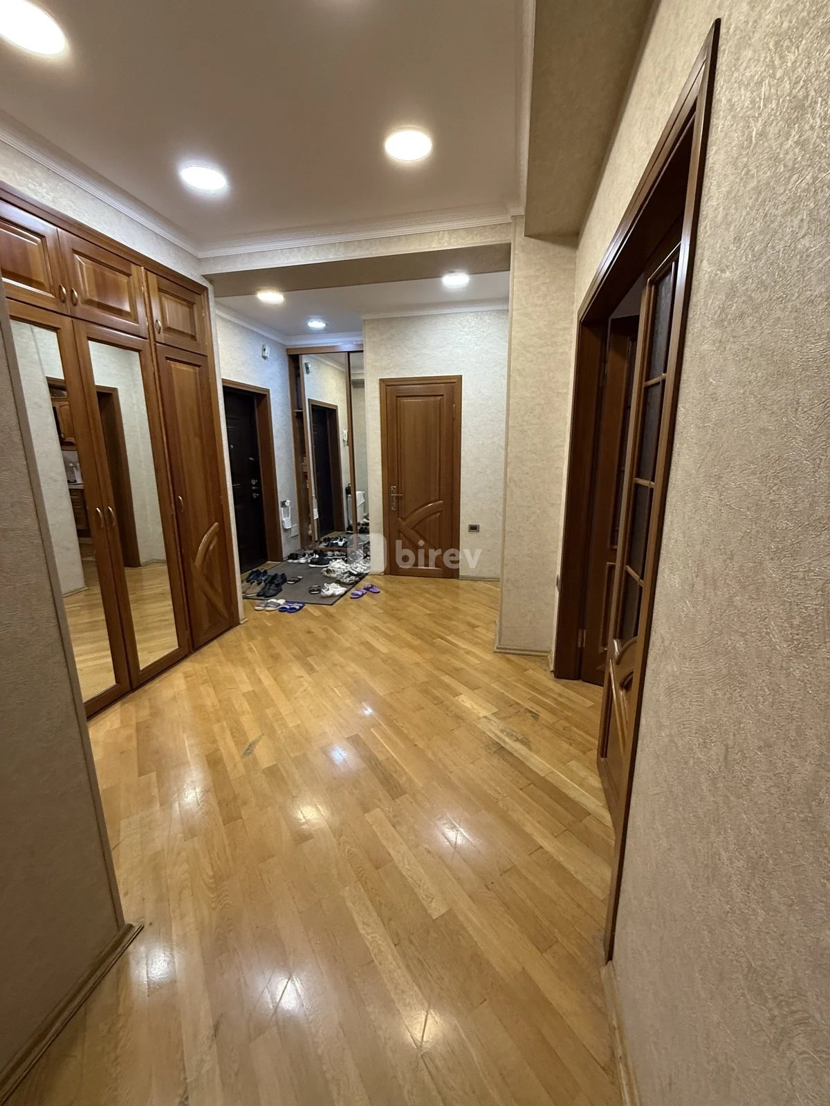 4 otaqlı mənzil, Nəsimi rayonu, Rəşid Behbudov küçəsi, Bakı şəhəri — şəkil 1