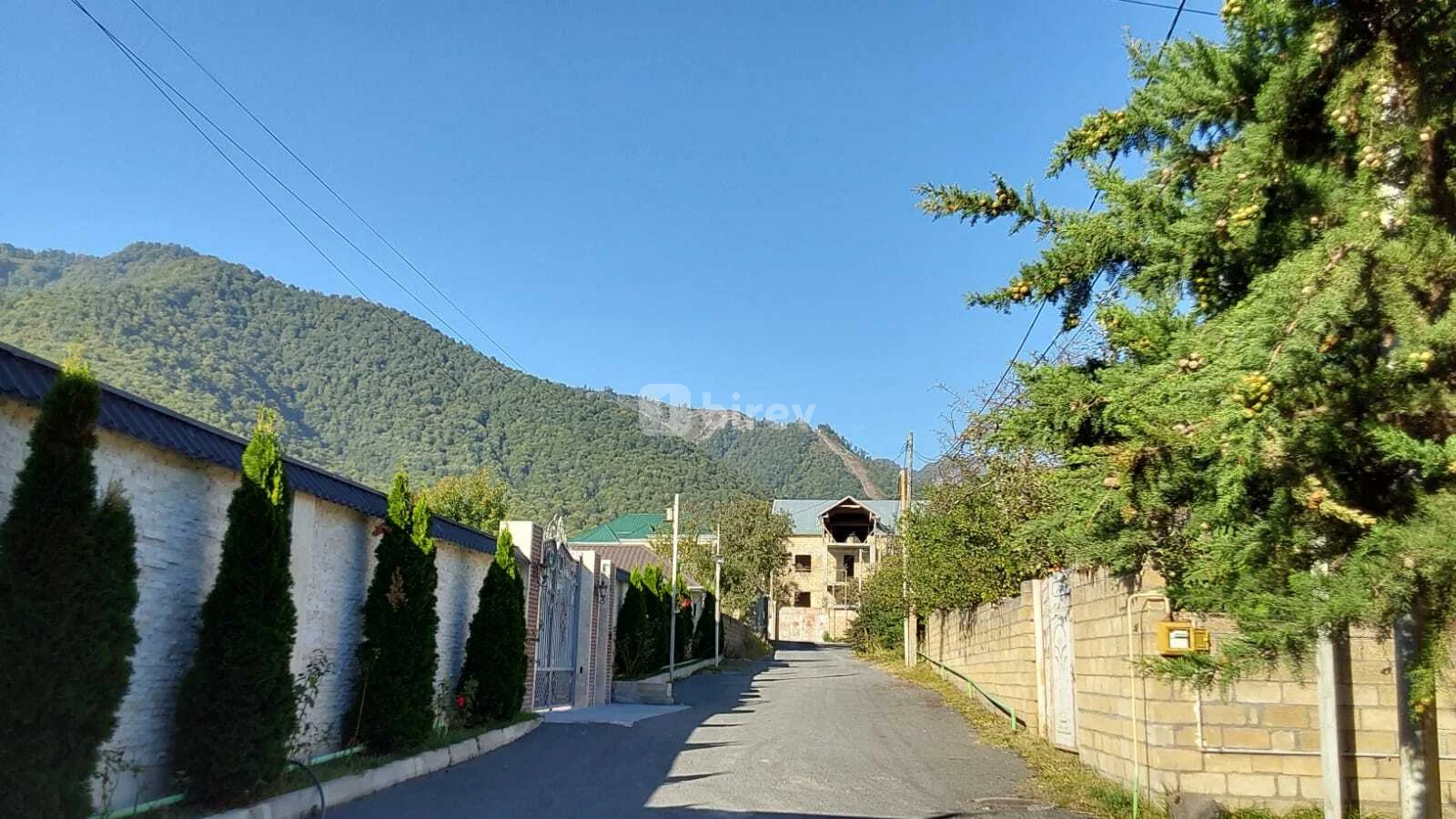 7 otaqlı həyət evi, Qəbələ rayonu, Qalib Həmidov küçəsi — şəkil 1