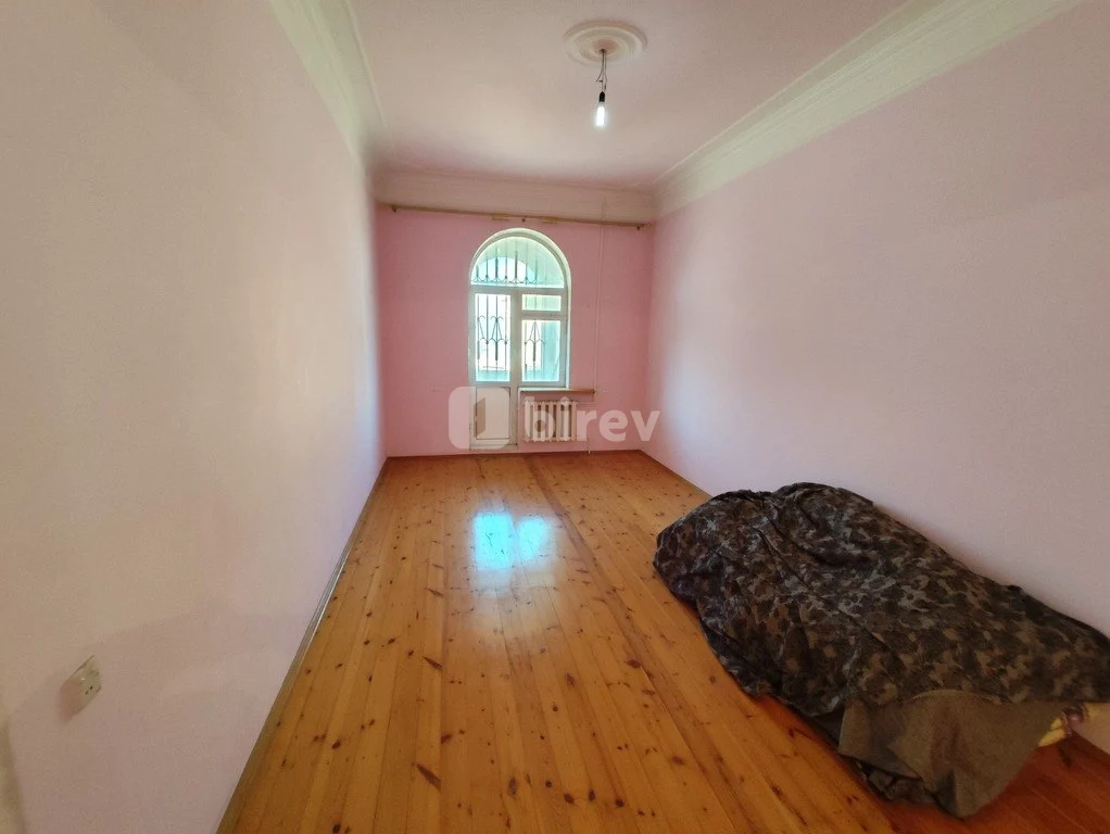 8 otaqlı həyət evi, M.Ə.Rəsulzadə q., C.Cabbarlı küç., Binəqədi rayonu — şəkil 10