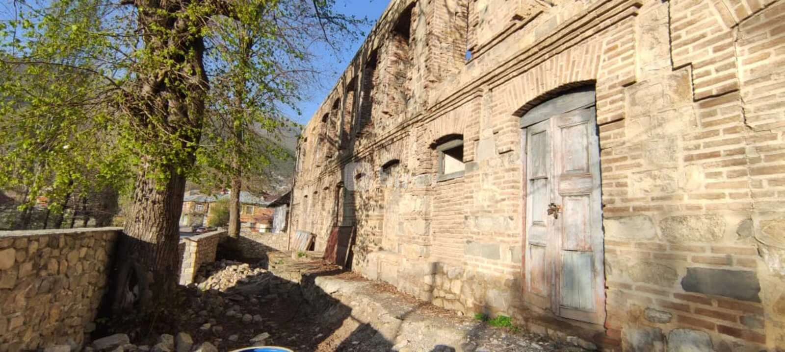 Obyekt, Şəki şəhəri, Şəki şəhəri, Azadlıq küçəsi 7, Şəki şəhəri — şəkil 1