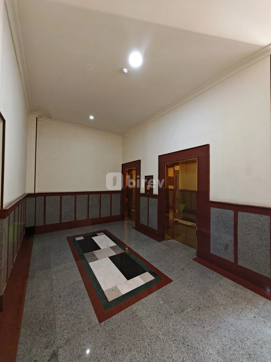 3 otaqlı mənzil, Səbail rayonu, Fəvvarələr meydanı, Bakı şəhəri — şəkil 2