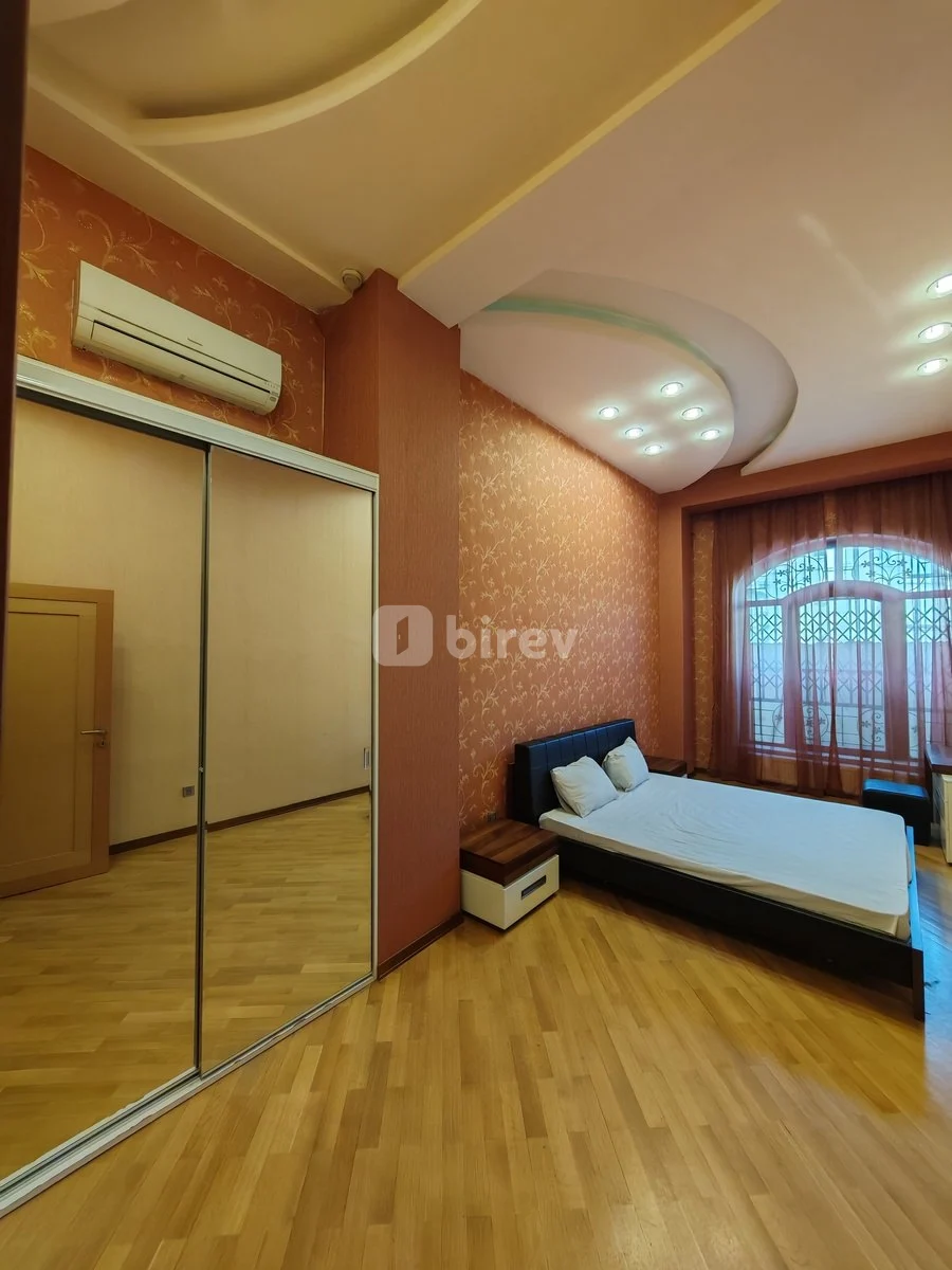 3 otaqlı mənzil, Səbail rayonu, Fəvvarələr meydanı, Bakı şəhəri — şəkil 12