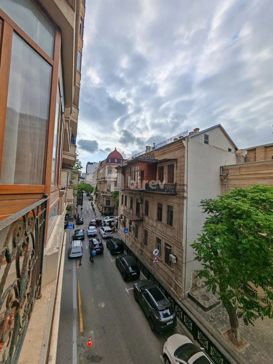3 otaqlı mənzil, Səbail rayonu, Fəvvarələr meydanı, Bakı şəhəri — şəkil 19
