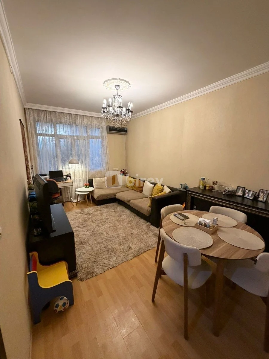 2 otaqlı mənzil, 3-cü mikrorayon, Alı Mustafayev k. 39, Nəsimi rayonu — şəkil 1