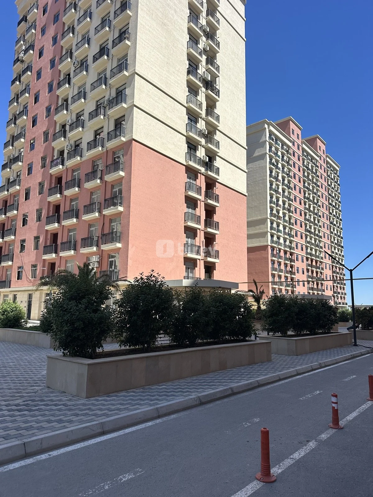 2 otaqlı mənzil, 8-ci mikrorayon, Cəfər Xəndan, Binəqədi rayonu — şəkil 1