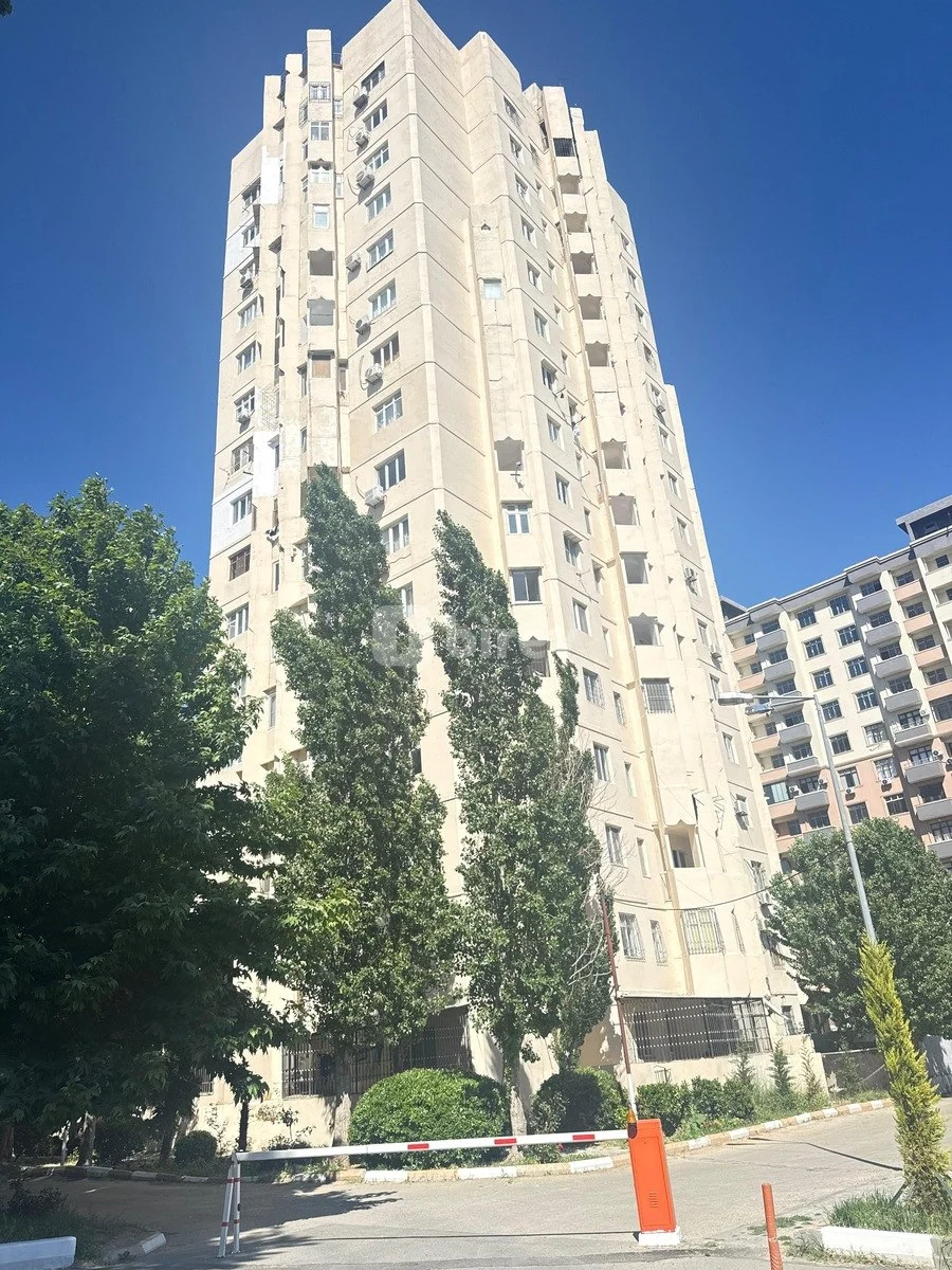 4 otaqlı mənzil, 9-cu mikrorayon, Adil Məmmədov küçəsi, Binəqədi rayonu — şəkil 1