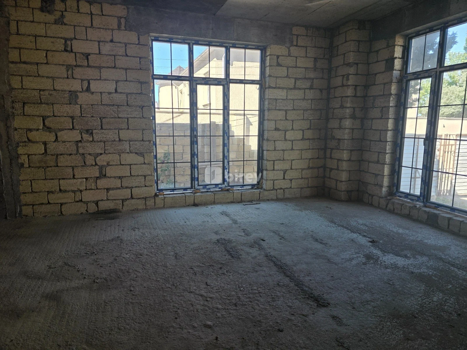 7 otaqlı həyət evi, Badamdar q., Dostluq küçəsi, Səbail rayonu — şəkil 12