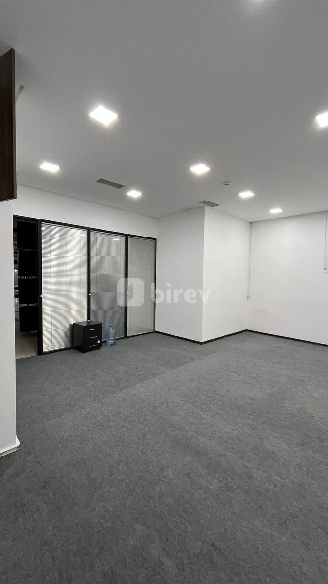 Ofis, Səbail rayonu, Həsən Abdullayev küçəsi, Bakı şəhəri — şəkil 2