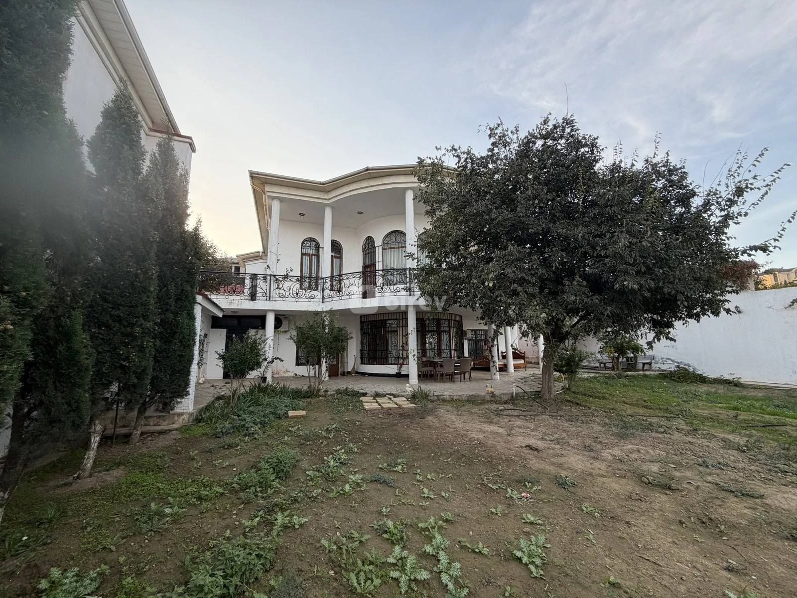 8 otaqlı həyət evi, Badamdar q., Enver Qasımzadə küç. 72, Səbail rayonu — şəkil 1