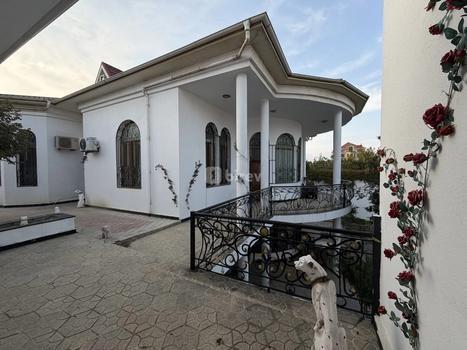 8 otaqlı həyət evi, Badamdar q., Enver Qasımzadə küç. 72, Səbail rayonu — şəkil 5