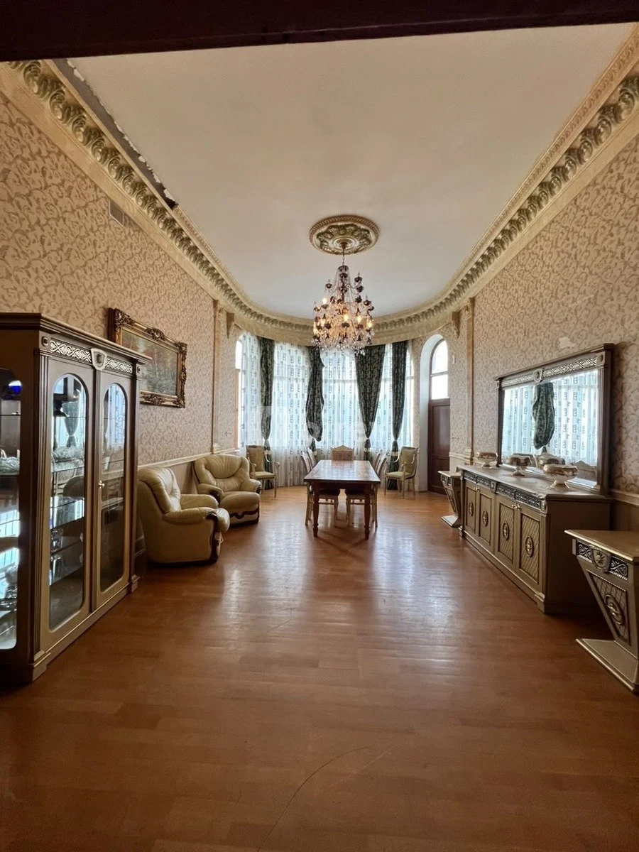 8 otaqlı həyət evi, Badamdar q., Enver Qasımzadə küç. 72, Səbail rayonu — şəkil 7
