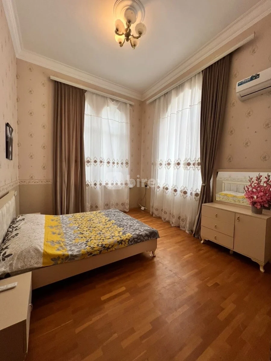 8 otaqlı həyət evi, Badamdar q., Enver Qasımzadə küç. 72, Səbail rayonu — şəkil 12